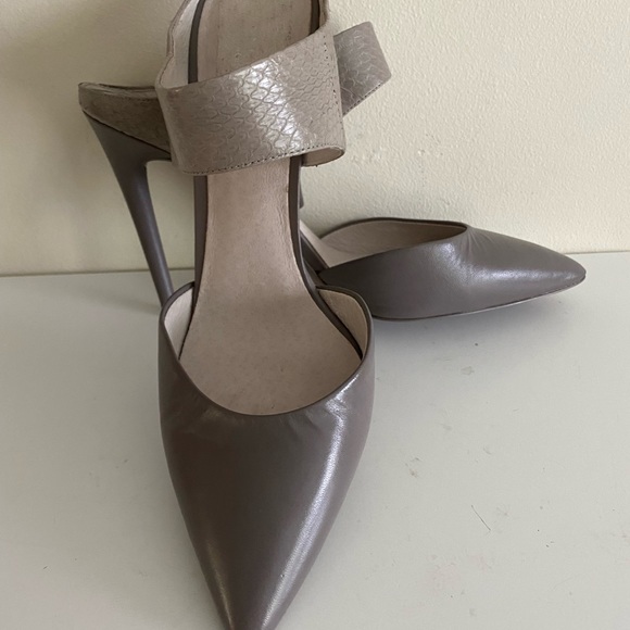 Kenneth Cole Ankle strap heels mules Gray Snake - Picture 7 of 15